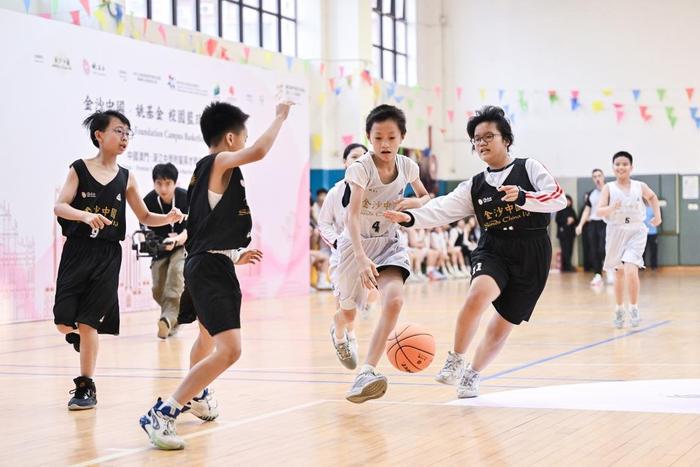 刻苦训练篮球时如何避免受伤的建议_0